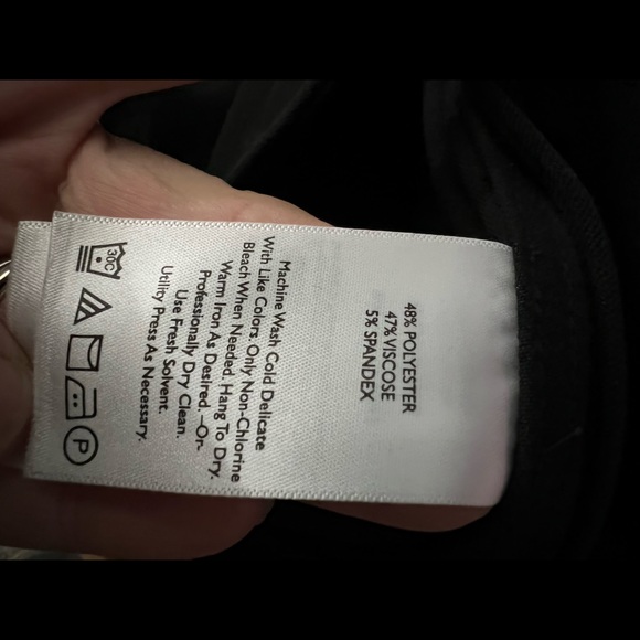 Eddie Bauer black blazer size 14. - Picture 6 of 6